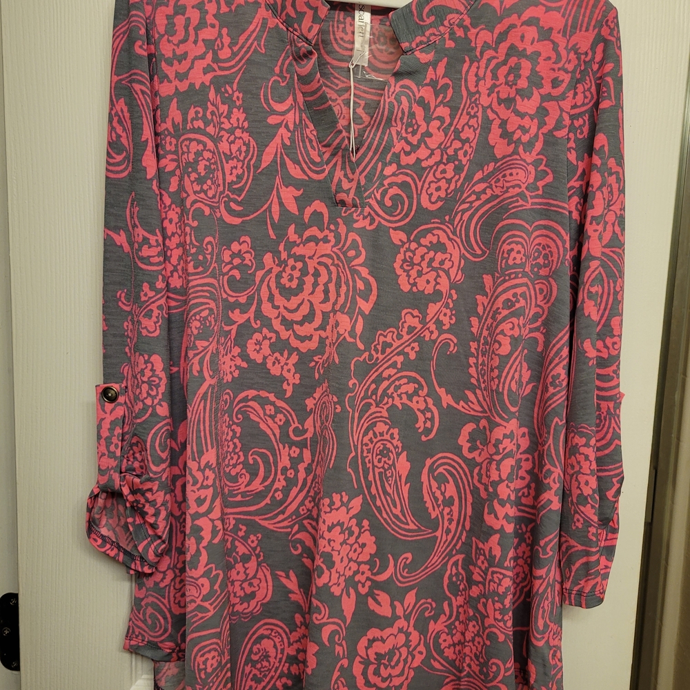 Chic Paisley Pink and Gray Blouse